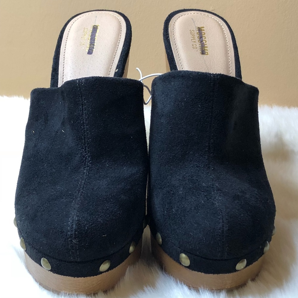 Mossimo black suede Mule/Clogs! NWOTs